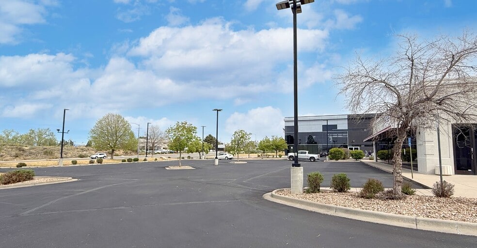 More Photos Of 2930 S Havana St, Aurora Auto Dealership For Lease