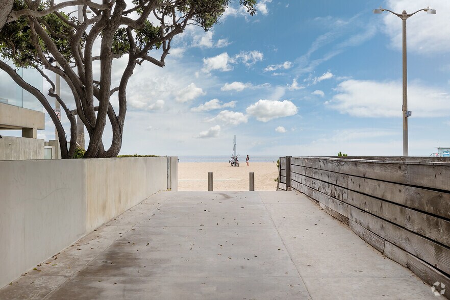 More Photos Of 22 28th Ave, Venice Apartments For Sale