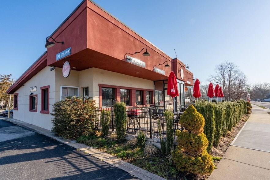 More Photos Of 76 E Pulaski Rd, Huntington Station Fast Food For Sale