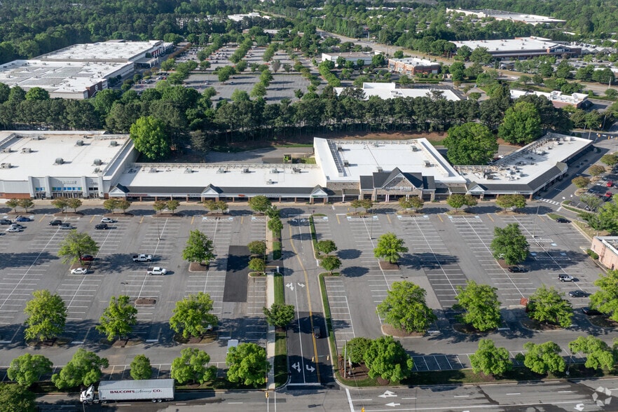 More Photos Of 213-450 Crossroads Blvd, Cary Storefront For Lease