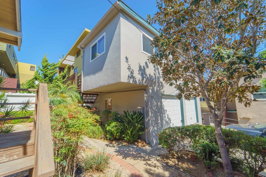 More Photos Of 1714 Robinson Ave, San Diego Apartments For Sale