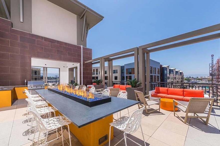 More Photos Of 808 W San Carlos St, San Jose Apartments For Lease