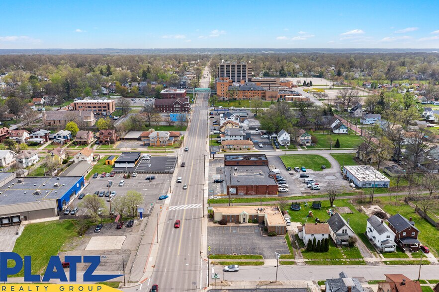 More Photos Of 1114 E Market St, Warren Medical For Sale