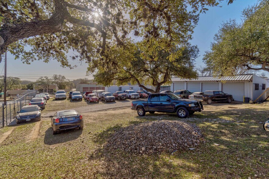 More Photos Of 5401 S Congress Ave, Austin Auto Dealership For Sale