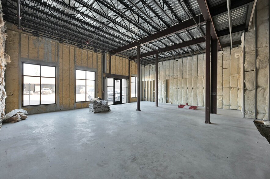 More Photos Of 24527 Gosling Rd, Spring Flex For Lease