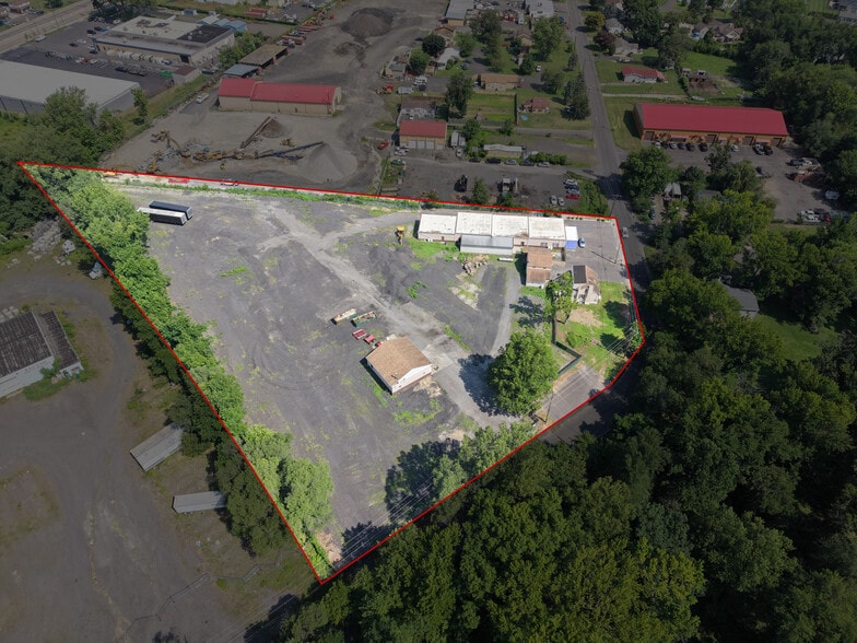More Photos Of 2705 Old Rodgers Rd, Bristol Auto Salvage Facility For Lease
