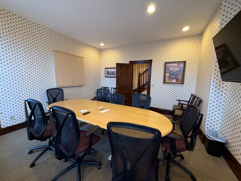 More Photos Of 25 Harvard St, Worcester Office For Lease