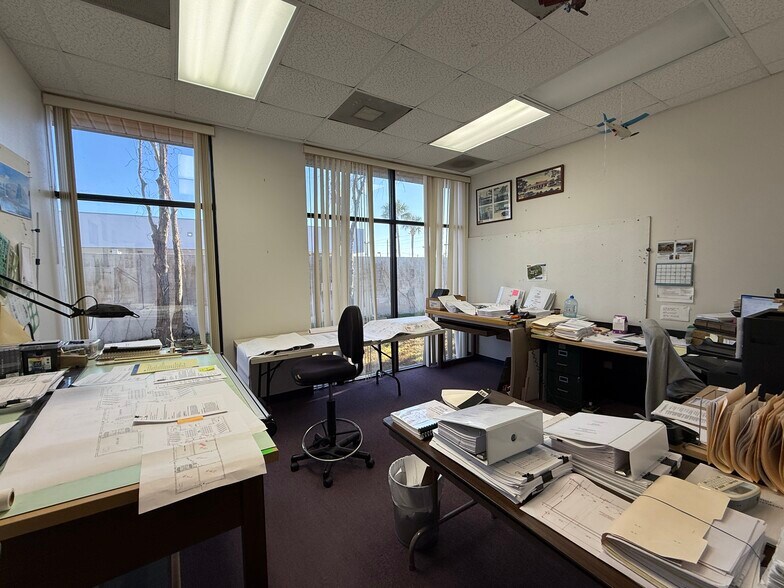 More Photos Of 913-915 N Nova Rd, Holly Hill Office For Lease
