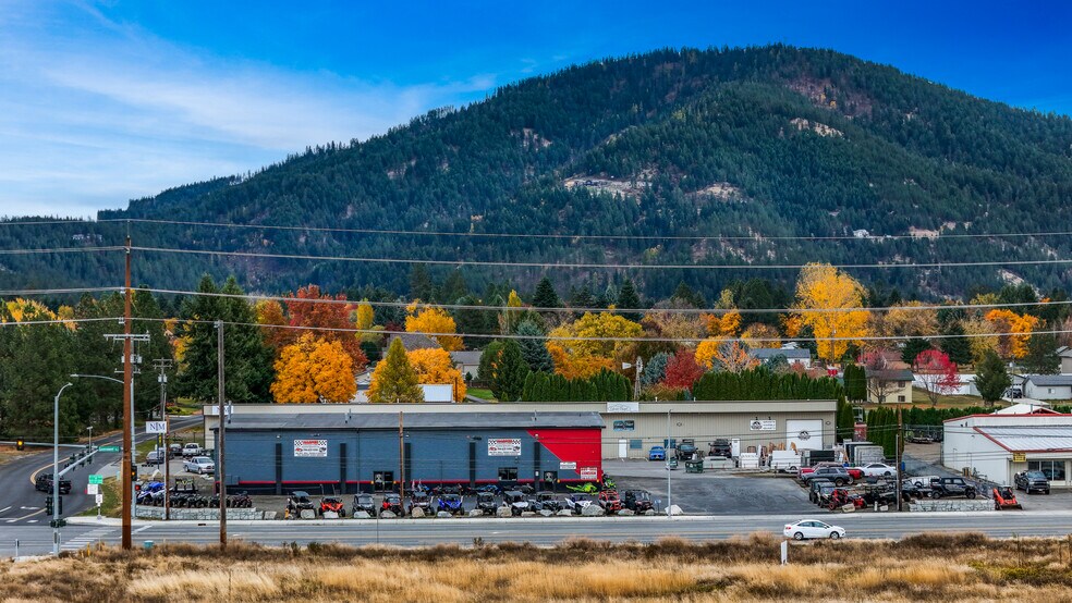 More Photos Of 7168 N Government Way, Dalton Gardens Warehouse For Sale