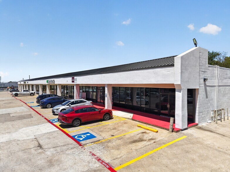 More Photos Of 8440-8474 Camp Bowie West Blvd, Fort Worth Unknown For Lease
