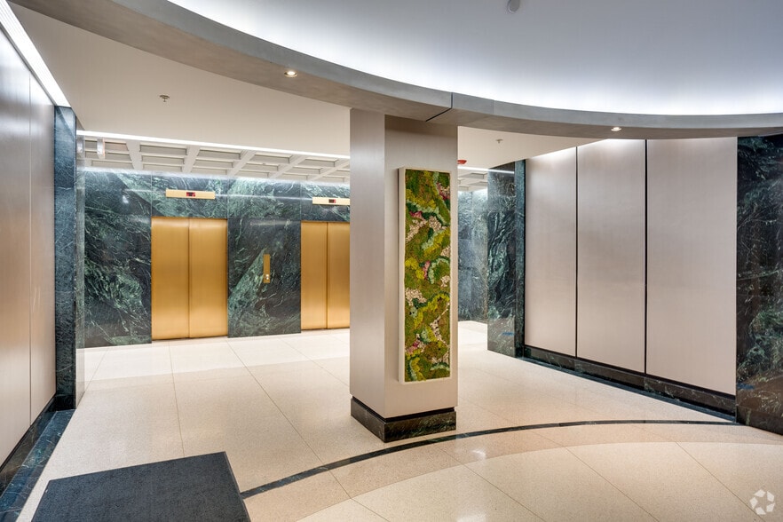 More Photos Of 70 E Lake St, Chicago Office For Sale