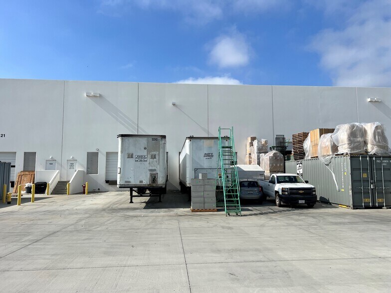 More Photos Of 15271 Fairfield Ranch Rd, Chino Hills Warehouse For Lease
