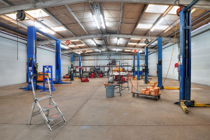 More Photos Of 1803 3rd St Sw, Winter Haven General Retail For Lease