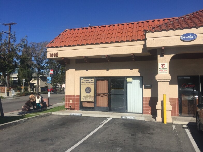 More Photos Of 7005-7011 Somerset Blvd, Paramount Storefront Retail Office For Lease