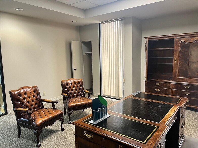 More Photos Of 101 N 4th St, Lometa Daycare Center For Sale