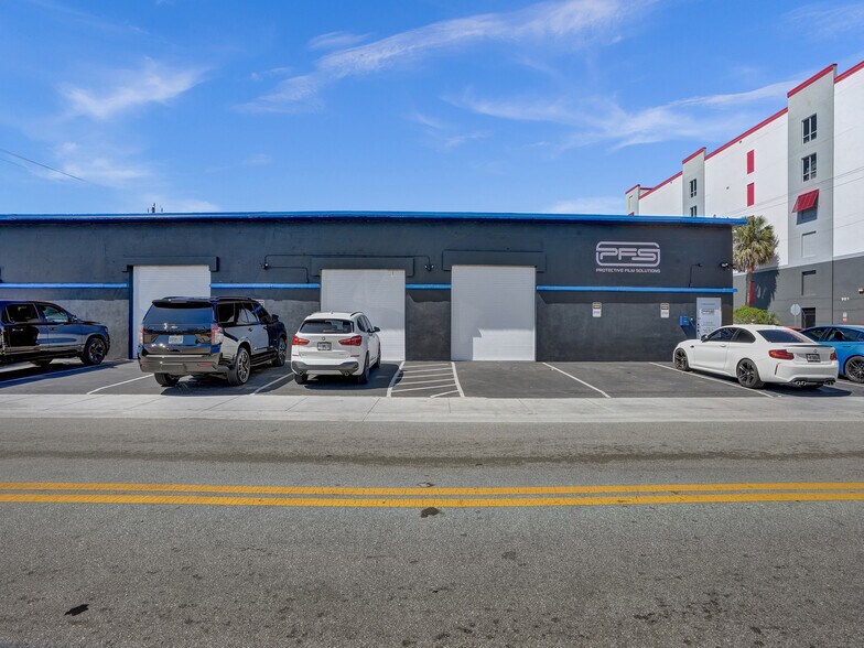 More Photos Of 15-21 NW 9th Ave, Fort Lauderdale Warehouse For Sale