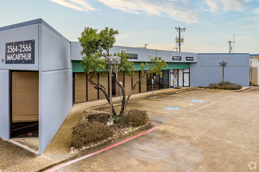 More Photos Of 9929 Broadway St, San Antonio Unknown For Lease