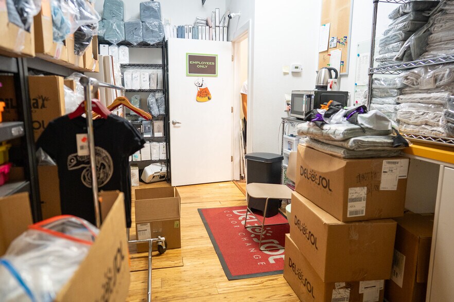 More Photos Of 250 N Red Cliffs Dr, Saint George Storefront For Lease