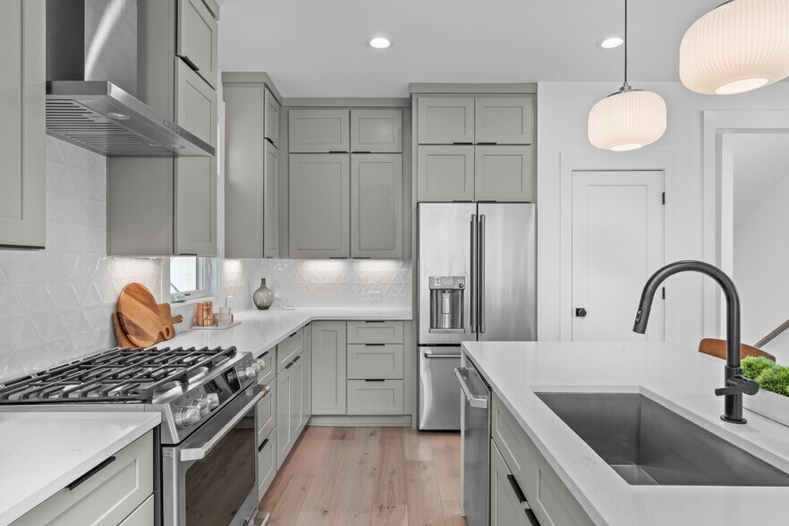 More Photos Of 209-229 Woodsborough Pl, Raleigh Apartments For Sale