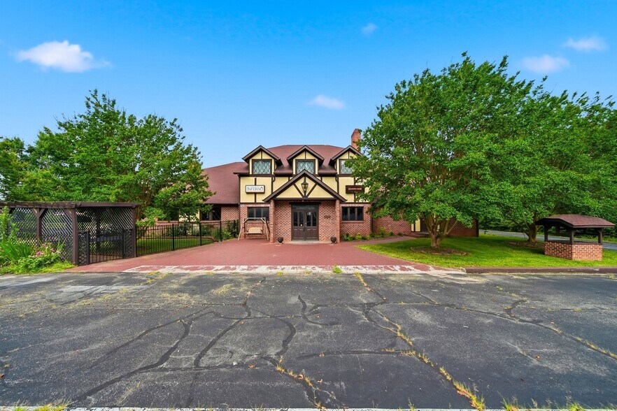 Primary Photo Of 2289 Saint Paul's Church Rd, Newton Restaurant For Sale