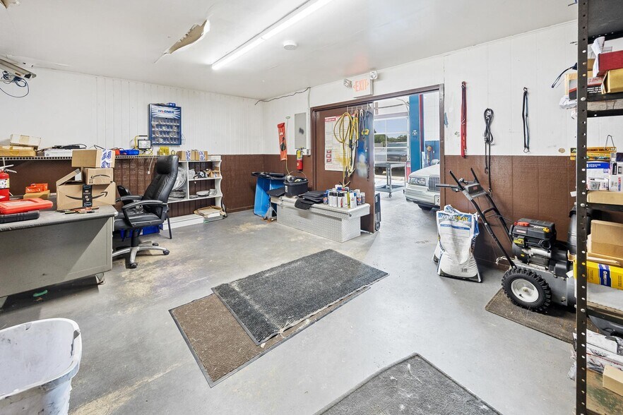 More Photos Of 346 N Harding Hwy, Buena Auto Dealership For Sale