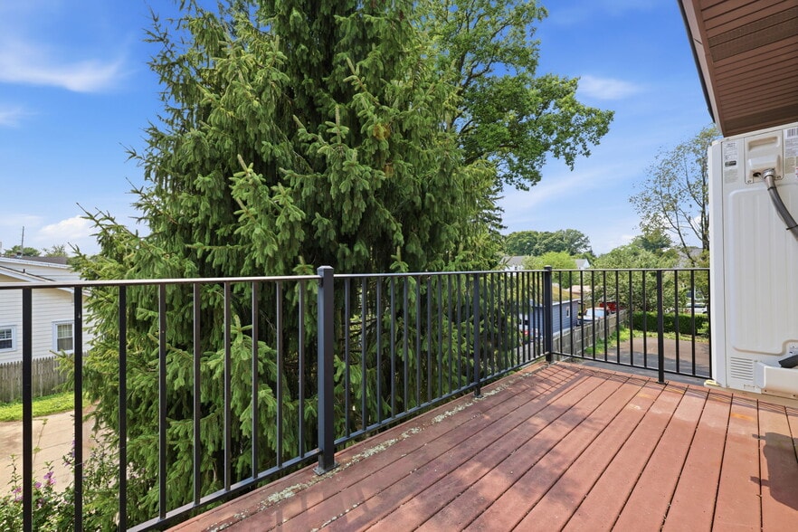 More Photos Of 168 White Horse Ave, Hamilton Office For Sale