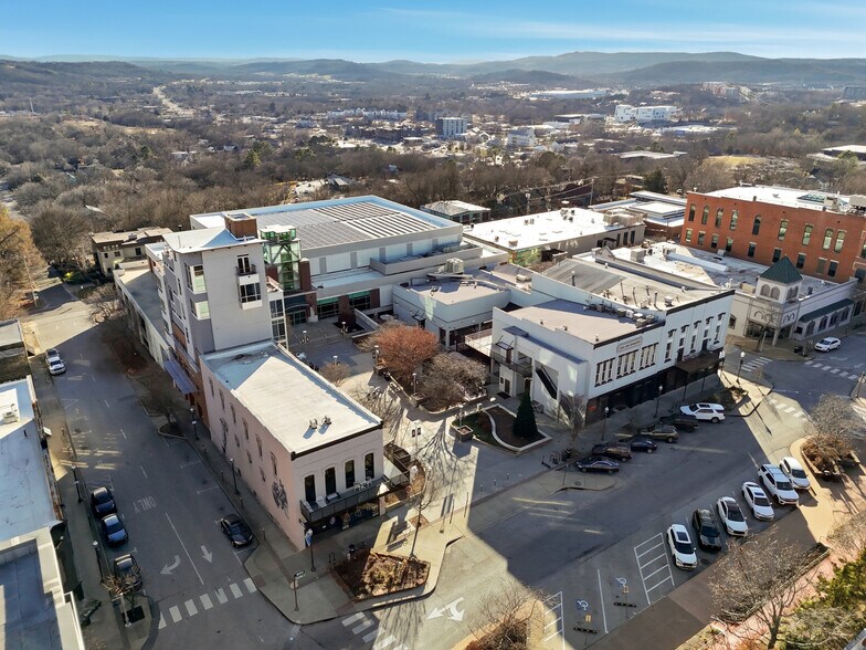 More Photos Of 1 W Mountain St, Fayetteville Office For Lease