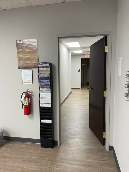 More Photos Of 50101 Governors Dr, Chapel Hill Office For Lease