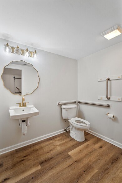 More Photos Of 609 Carteret St, Beaufort Storefront Retail Residential For Lease