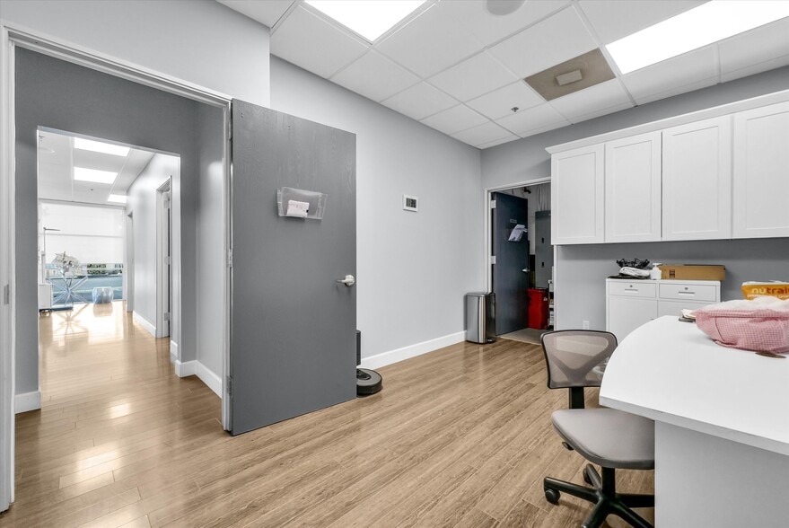 More Photos Of 14241-14261 Fern Ave, Chino Warehouse For Sale