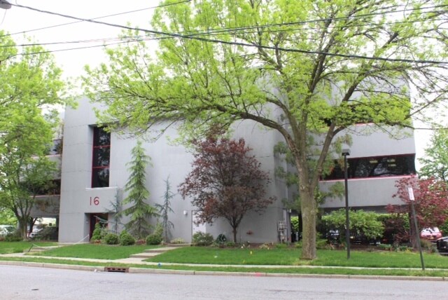 More Photos Of 16 Arcadian Way, Paramus Office For Lease
