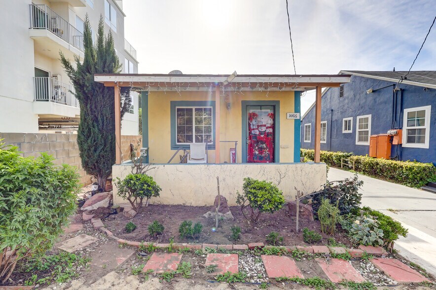 More Photos Of ,  Unknown For Sale