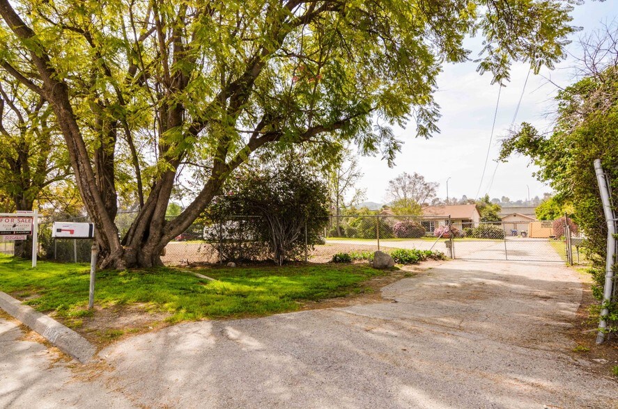 Primary Photo Of 10404 Foothill Blvd, Sylmar Land For Sale