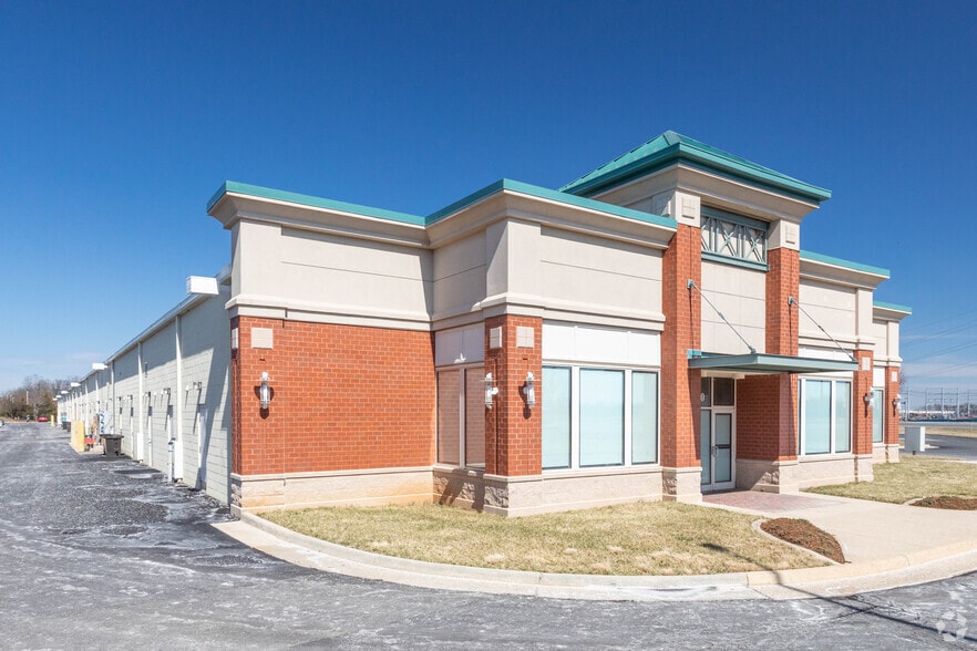 More Photos Of 23520 Overland Dr, Sterling Freestanding For Lease