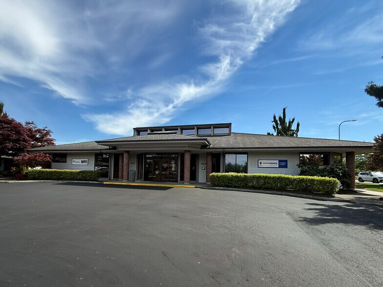 More Photos Of 910 S Scheuber Rd, Centralia Medical For Lease