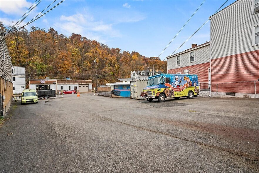 More Photos Of 624 North Ave, Pittsburgh Fast Food For Sale