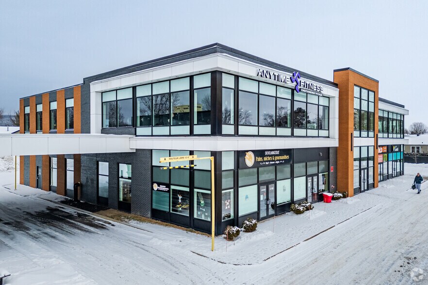 More Photos Of 183 Boul Sir-Wilfrid-Laurier, Saint-basile-le-grand Storefront For Lease