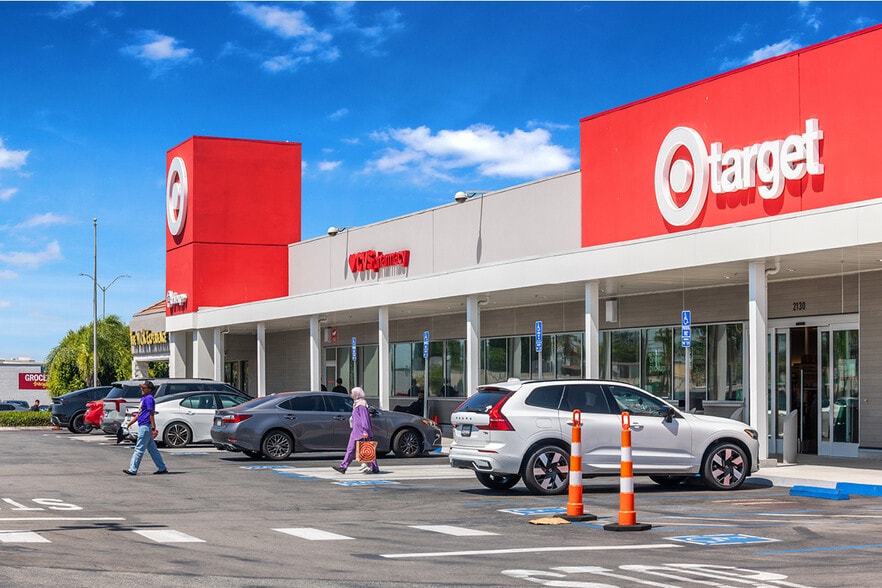 More Photos Of 2130 Pacific Coast Hwy, Lomita Supermarket For Sale