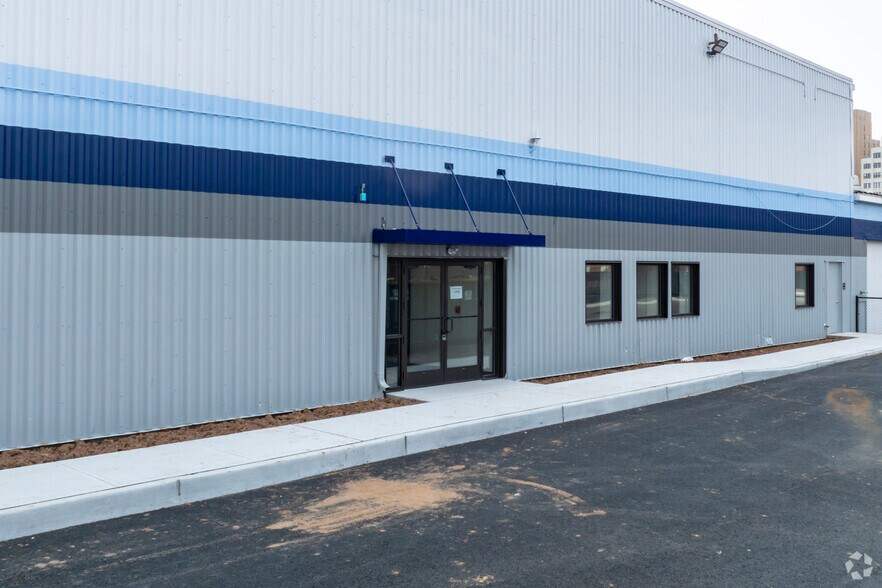 More Photos Of 85 Amity St, Jersey City Industrial For Sale