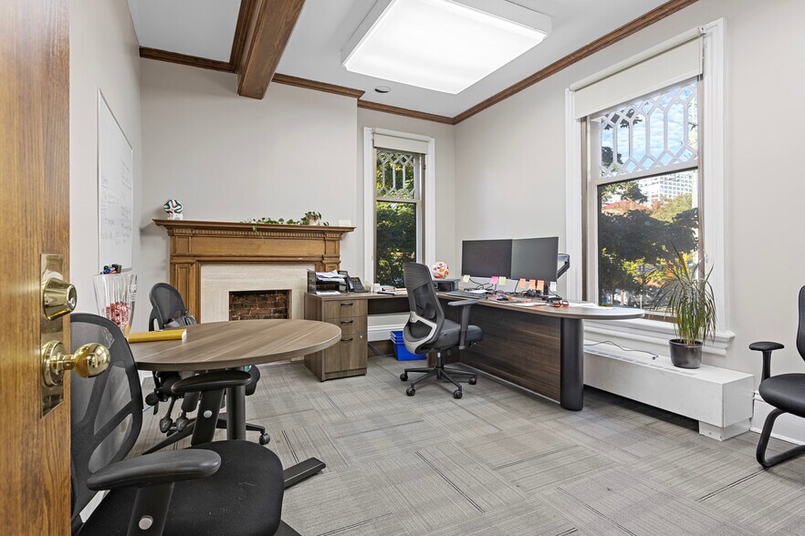 More Photos Of 237 Metcalfe St, Ottawa Office For Sale