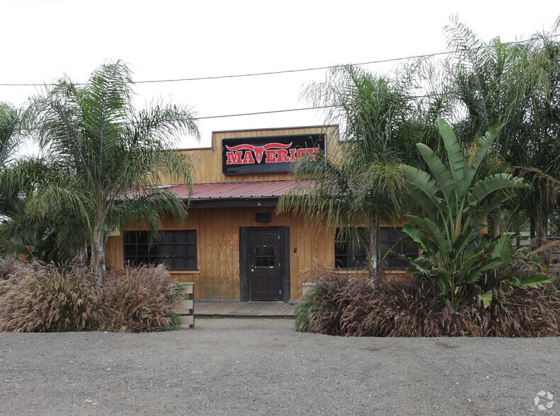 More Photos Of 3841 Hamner Ave, Norco Bar For Sale