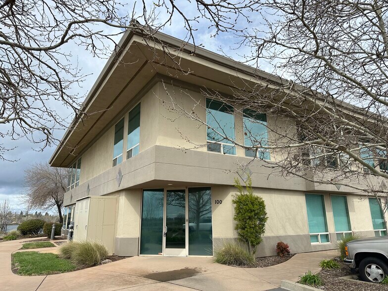 More Photos Of 2580 Sierra Sunrise Ter, Chico Office For Lease