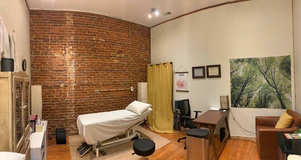 More Photos Of 1392-1394 Mclendon Ave, Atlanta Storefront For Lease