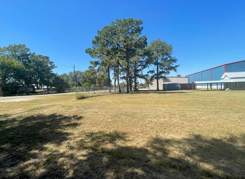 More Photos Of 3941 FM 521 (Almeda) Rd, Fresno Warehouse For Sale