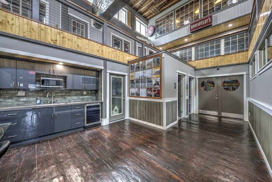 More Photos Of 3201 1st Ave S, Seattle Loft Creative Space For Lease