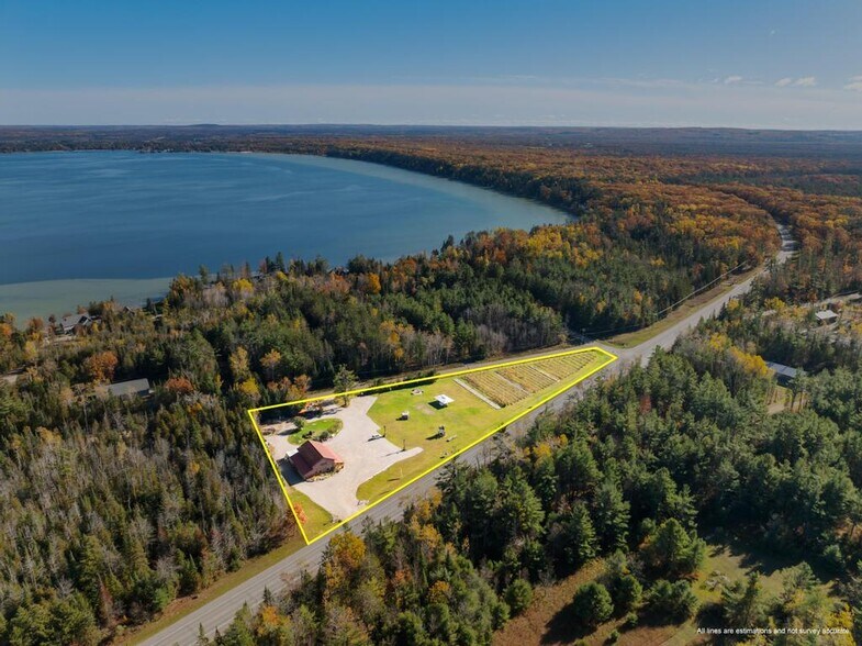 More Photos Of 9090 M-68, Alanson Storefront For Sale