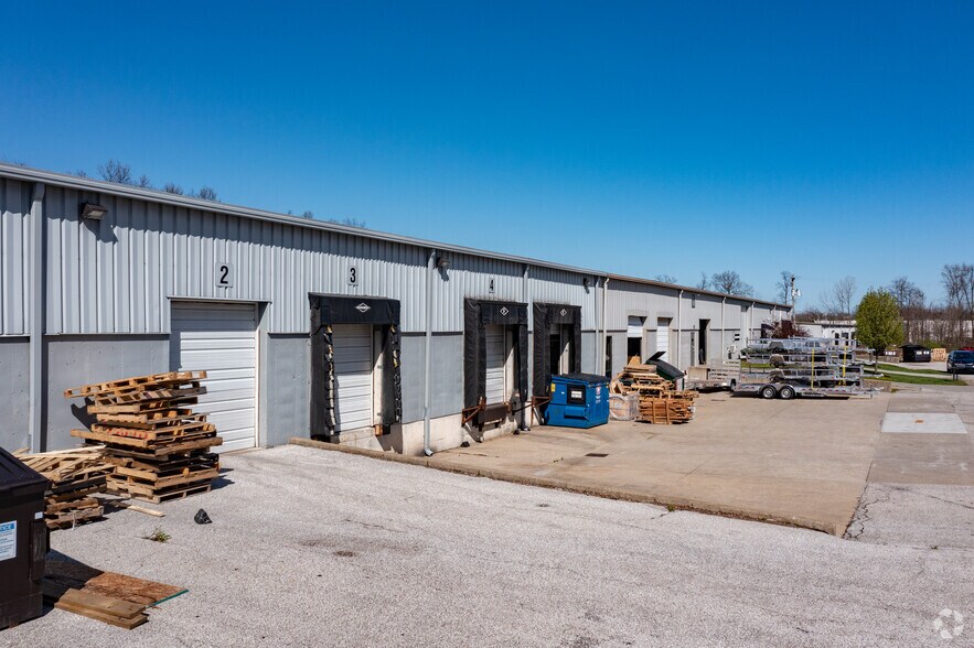 More Photos Of 3972 Bach Buxton Rd, Amelia Warehouse For Lease