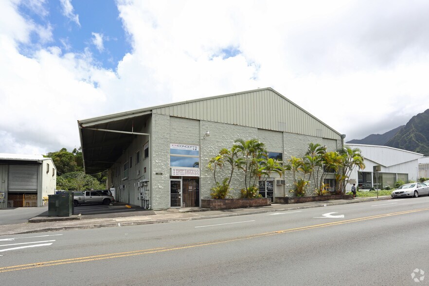 More Photos Of 46-174 Kahuhipa St, Kaneohe Warehouse For Lease