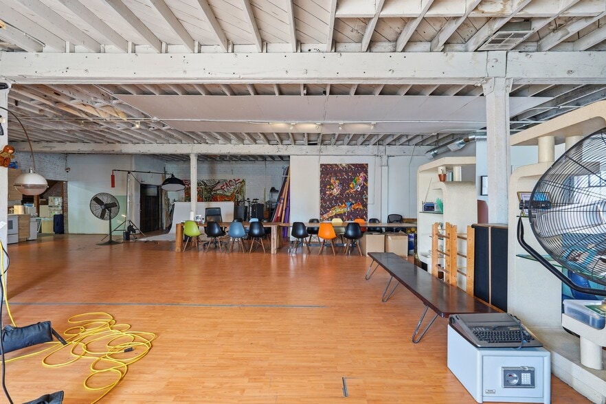 More Photos Of 714 Ducommun St, Los Angeles Manufacturing For Lease