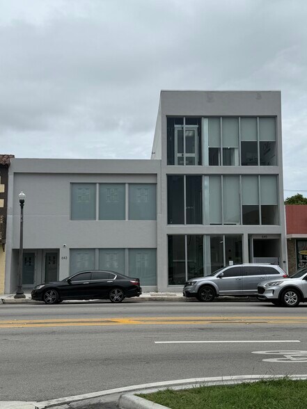 More Photos Of 645 NE 125th St, North Miami Loft Creative Space For Lease